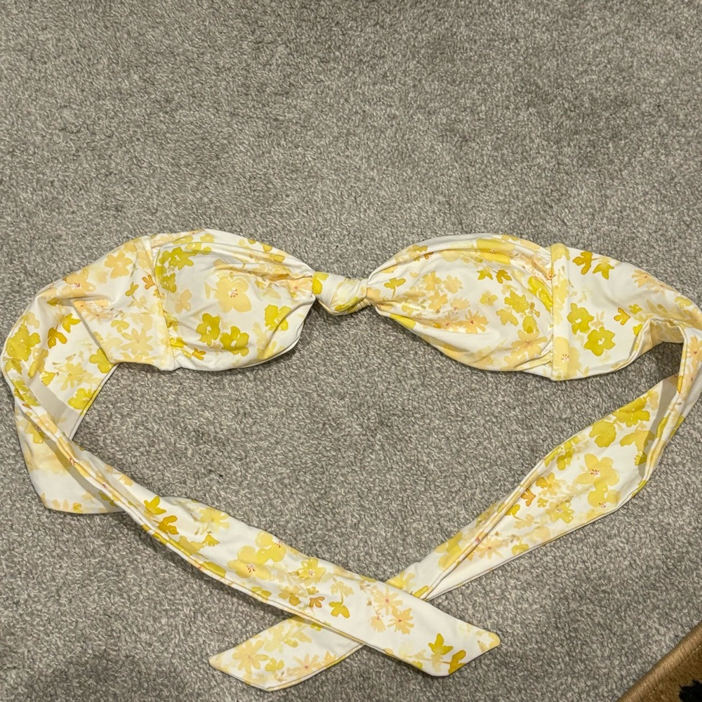 Charlie Holiday Cabo Floral Bandeau Bikini Top